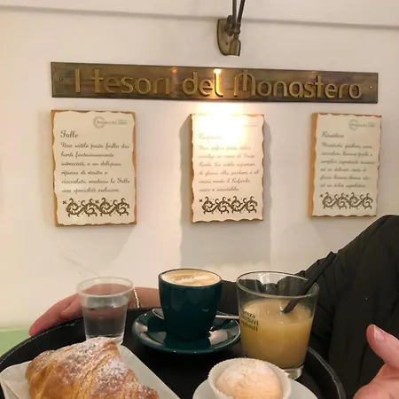 Bed & Breakfast Casa Dei Martiri 4*