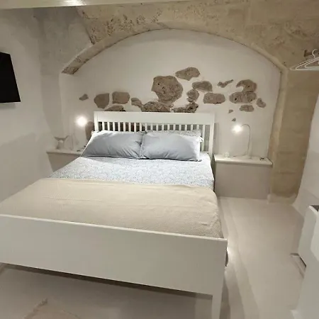 Casa Dei Martiri Bed & Breakfast *